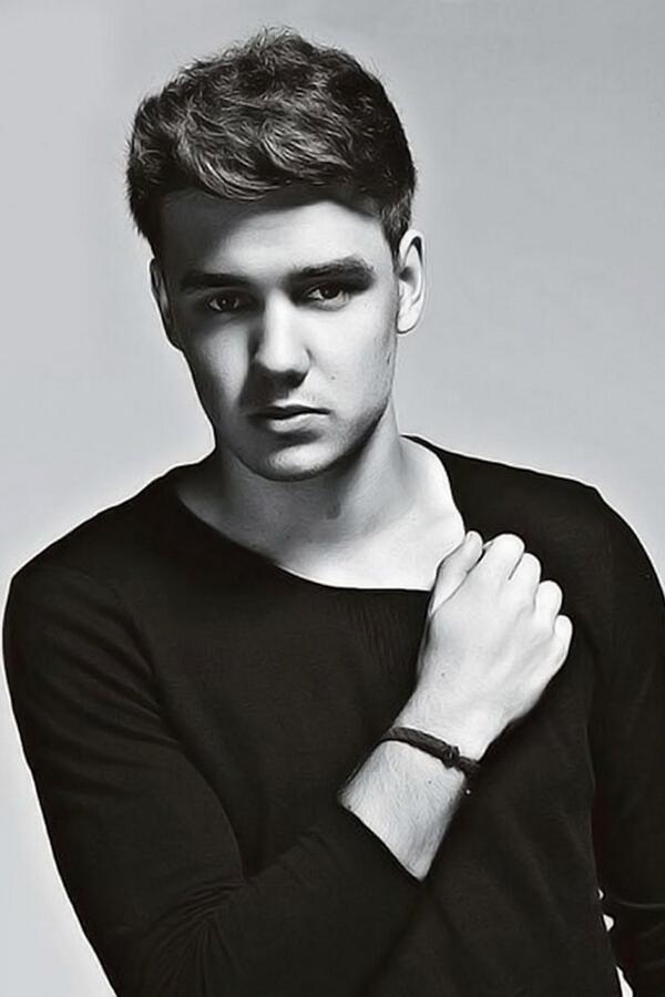 DanielaAz1D tweet picture