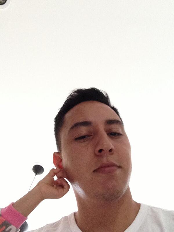 kaky's tweet photo. Esa mano árbitro !! http://t.co/0XiIpe0C3O