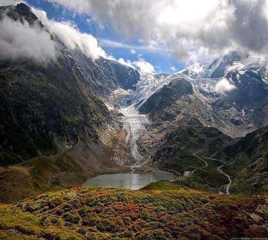 AaronRalph101's tweet photo. “@IncredibleViews: The Swiss Alps http://t.co/FjJj7jITMW” lifetime goal is to visit Switzerland ! One for the bucket list!