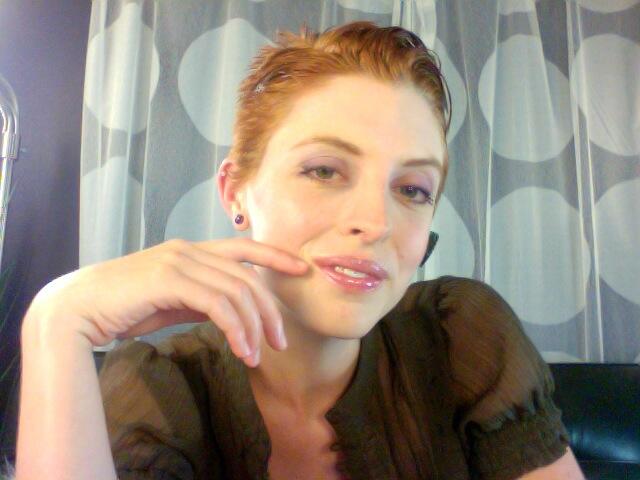 TW Pornstars - RyAnne Redd. Twitter. playing with a slicked back glamor look tonight on cam with
