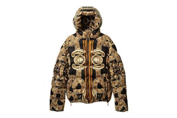 AGRknit's tweet photo. This new 35th Anniversary Versace jacket NEEDs to be mine @Versace http://t.co/pw3BKbinis