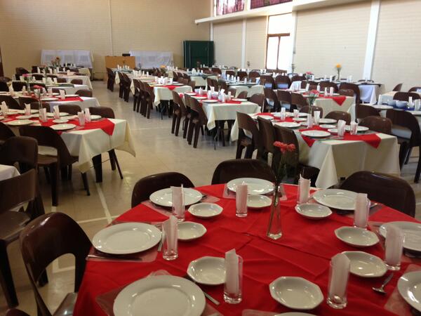 AbrahamKPotch's tweet photo. Always a new way of doing things...As of this week, the staff and children all eat together in a central dining hall! http://t.co/qG7hVRjhfB