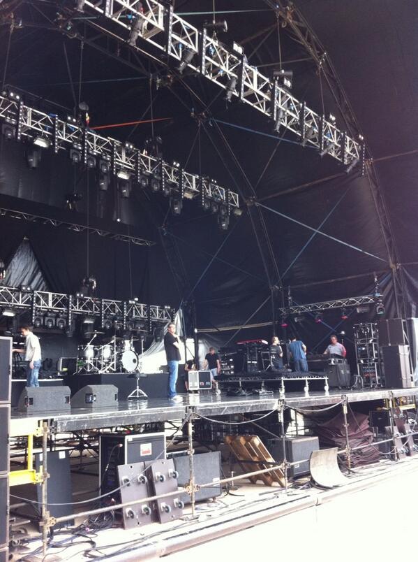 BBCLancashire's tweet photo. @gillylancs checks out the stage #switchon13 @visitblackpool . Listen live from 1pm ! @GaryBarlow http://t.co/3DSR4tCLQc