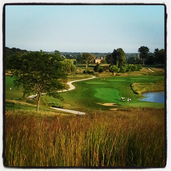 swingsmart's tweet image. What a beautiful day for #golf! The #SwingSmart team is on the course today at #MeritClub in Libertyville, Ill.