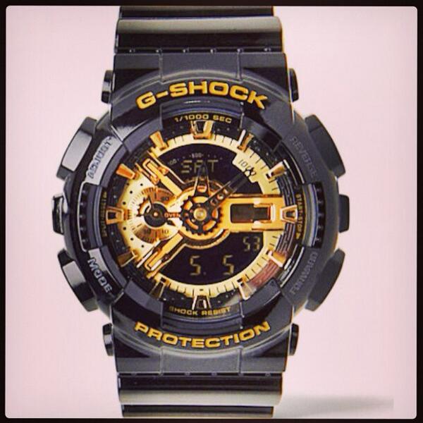 lewishowell_'s tweet image. “@Jamahlala: First purchase - #FirstClassDelivery #SeeYouTomorrow http://t.co/AcOtxxUPjb” shoulda hopped on the leather strap hype!