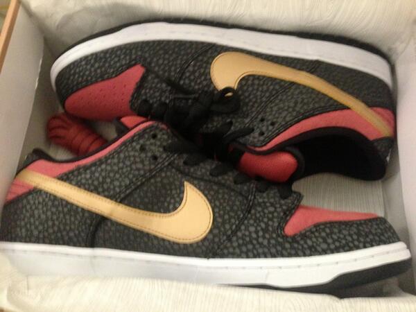 ImTorch's tweet photo. Sz12 BROOKLYN PROJECTS  interested? @dizz_da_wizz http://t.co/fu4jhek64N
