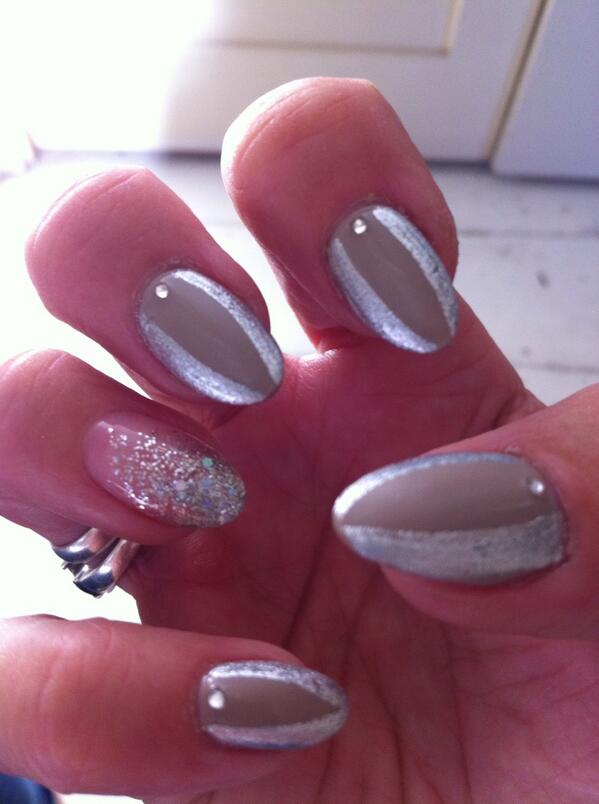 whatsamandadoin's tweet photo. Love my new nails by  @Michael_92Do Thank you x http://t.co/NVk9VketLC