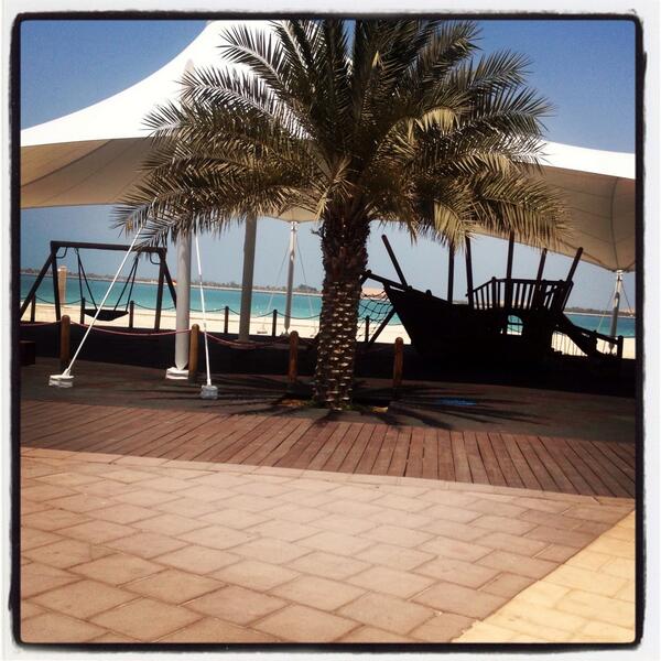 davinacosgrove's tweet photo. Haven been on this in agesssss!!!!! Here's a wee update of how Abu Dhabi is going! :) http://t.co/hd8PVcsxuc