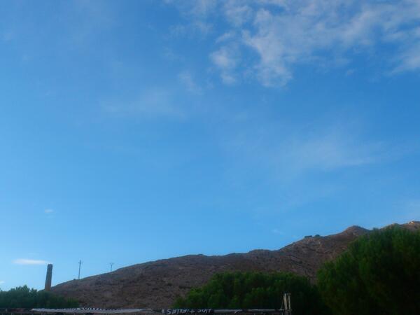 piratasvillena's tweet photo. El cielo está azul desde La Cabila @Miri92_ @sergioce92 http://t.co/ExlgY8UQRt