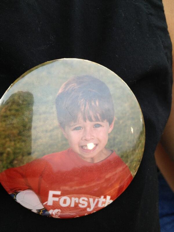 coleearnest's tweet photo. @HoustonEarnest Spencer's button looks familiar http://t.co/yIPL5vDexb