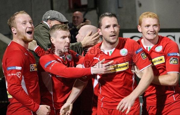 Kscott_94's tweet image. Finally someone ran my way !! Thanks Marc for the nice photo despite the light !! #DoesHeHaveTwitter #Cliftonville