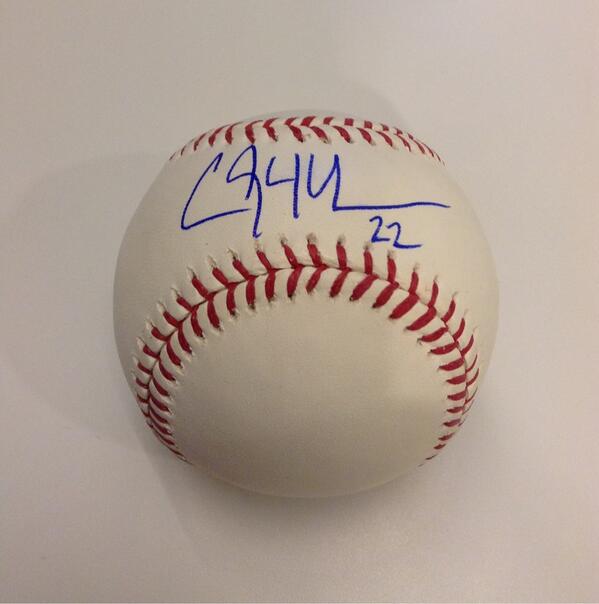 Our followers to RETWEET this tweet are eligible to win a <a href="/ClaytonKersh22/">Clayton Kershaw</a> signed baseball! <a href="/Dodgers/">Los Angeles Dodgers</a> #whiff
