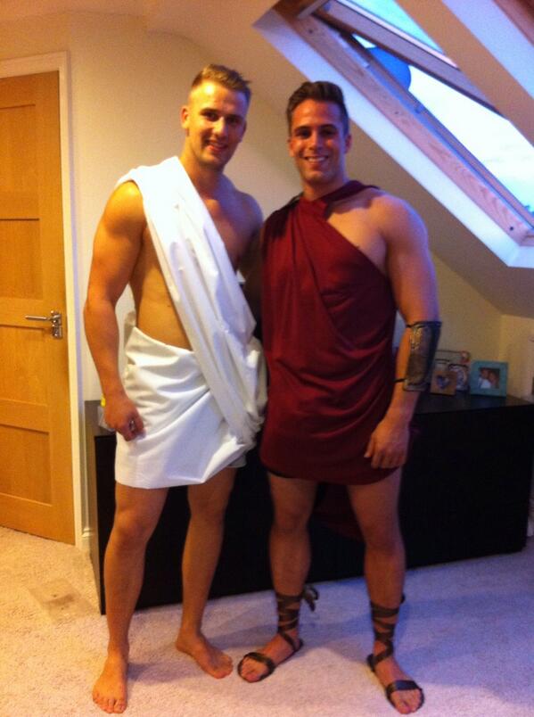 Our spartan <a href="/HunkyHost/">Hunky Hosts</a>  ready for <a href="/ShushTheVenue/">Shush The Venue</a> with <a href="/AndyJordan01/">Andy Jordan</a> <a href="/FmfridayEvents/">fmfridays</a> #butlerinthebuff #henparty