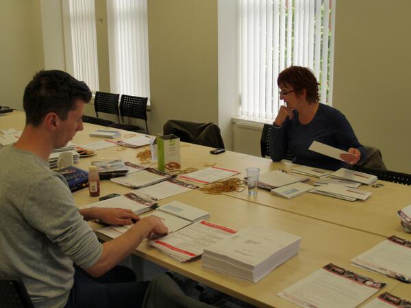Malcolm4Linn's tweet photo. The folding fairies had a busy afternoon working for John Kane and the Labour campaign in Govan. #JohnKane4Govan http://t.co/N8EygX8a3R