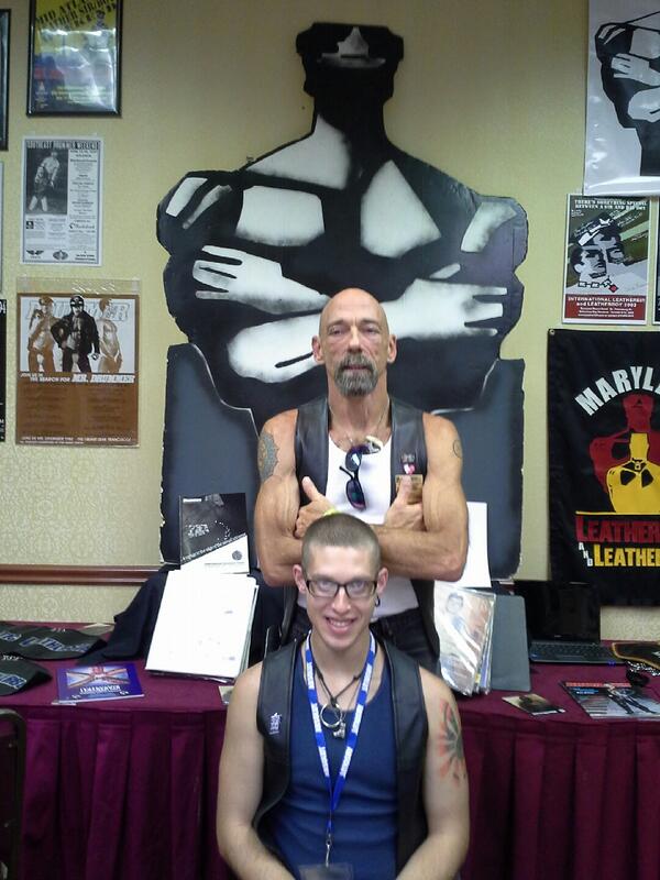 LeatherLibrary's tweet photo. In the Library now... http://t.co/rJHfvPGR4I