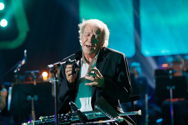 rte's tweet photo. Finbar Furey performed The Last Great Love Song with @rte_co #RTETheHit http://t.co/q1IxBEVRpt on @rte One @RTEplayer