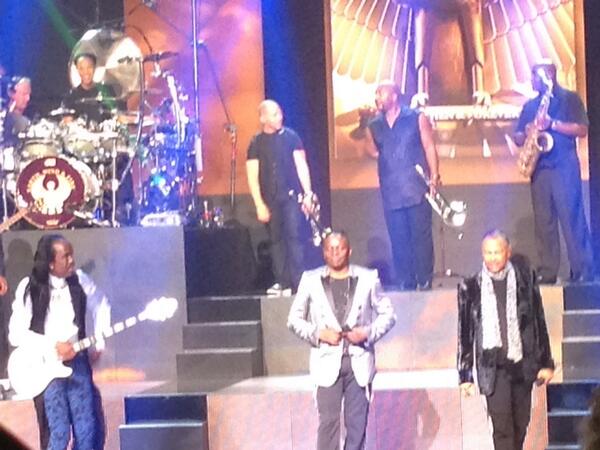 GailNMitchell's tweet image. Verdine, Phillip and Ralph keep it coming @earthwindfire #hsnlive #bbiz