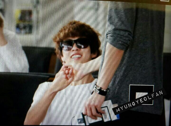 BS9QWlxCYAEbd3B.jpg:large