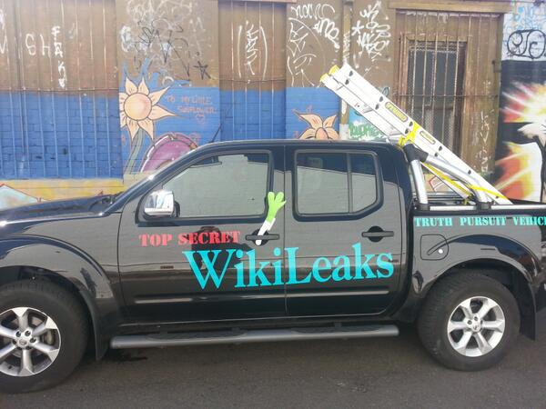 WikiLeaksUte's tweet photo. Leek delivery. Vote @wikileaksparty in the senate http://t.co/e2FlGVDgGk