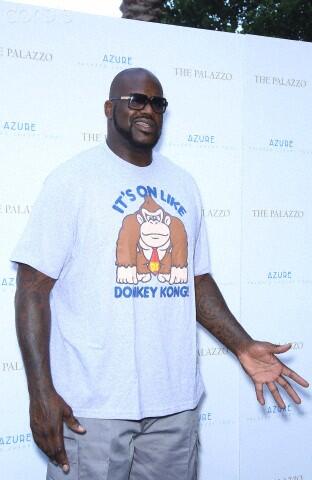 MixinItUpLLC's tweet photo. @SHAQ #LargerThanLife #poolparty @AzureVegas Sun 8.18 http://t.co/bn952neYmr