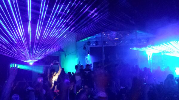 RT "<a href="/EDMshit/">■</a>: Do you clarity bro? <a href="/HARDWELL/">Hardwell</a> "