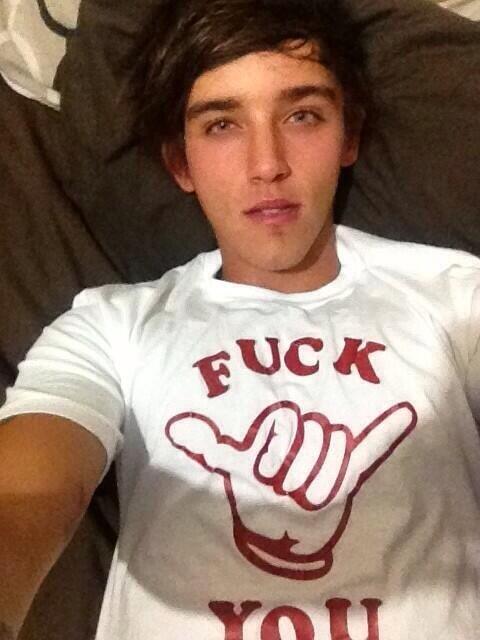 MattTaylorLAH's tweet photo. Mmmmm. Read my shirt. http://t.co/hmkWkt4xxy