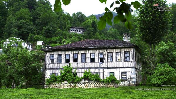 Haftanın Fotoğrafı // Photo of the Week / Geleneksel Arhavi Evleri // Traditional Arhavi Houses - Arhavi