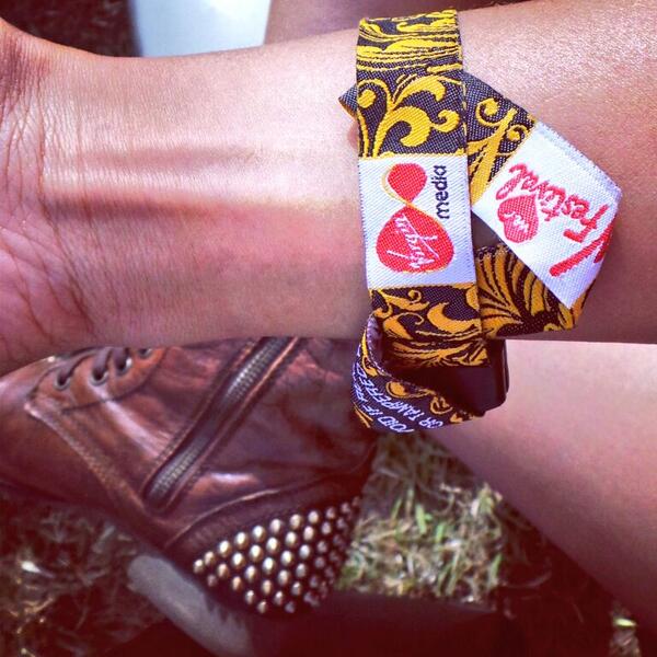 PoppyIsMyName's tweet photo. What a jam, what an experience !! Thank You @WOOLWORTHS_SA #ReRepresent @vfestival http://t.co/yFirhkNnHV