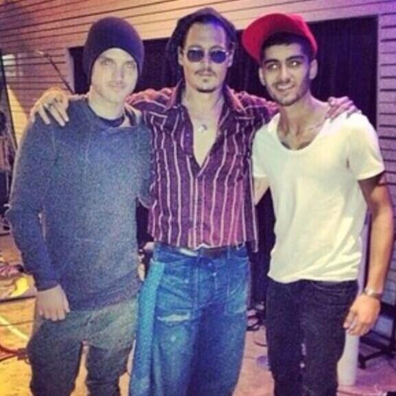 Johnny Depp tweet media