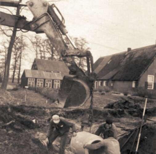 Kijk voor de ontstaansgeschiedenis van de Perenpluk Ruinerwold op onze fabookpagina!