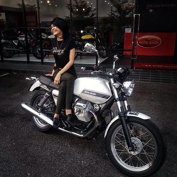 #MotoGuzzi #V7classic #Guzzista #guzzigirl #Malaysia