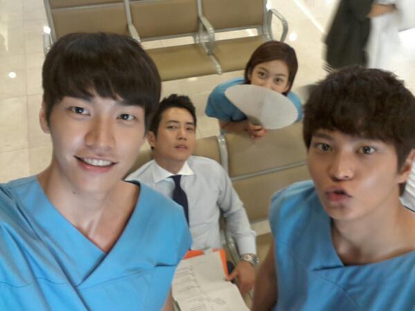 jinams2W_bot's tweet photo. 월,화는 굿닥터 보는날!! 굿데이 :) http://t.co/QtRT5KoPuX