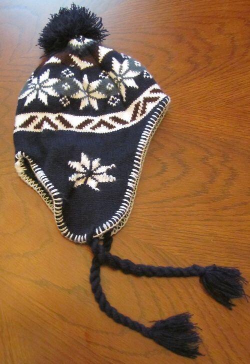 BornNesia's tweet photo. My #hat #tweeng weeng weeng ;D http://t.co/m8G1LHVGeb