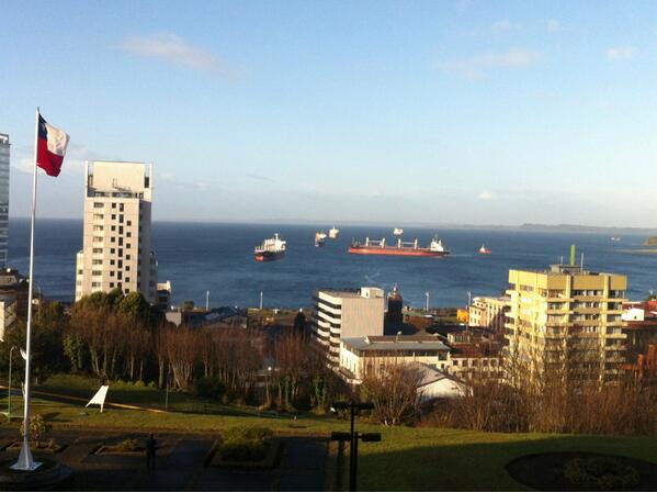 Puerto Montt mostrando toda su capacidad productiva y portuaria.