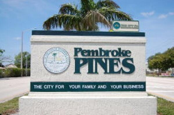 24MovingDeals's tweet photo. Moving to #Pembroke Pines #FloRida #199MOVENOW - http://t.co/5zqCjeaCLD http://t.co/tNNRixc1jY