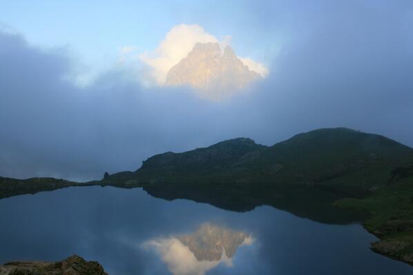 MikeOutdoorEd's tweet photo. Day2 GR10 Etsaut to Cauterets 31 years since last visit with Sydenham Girls&amp;Forest Hill boys. Time to repeat? http://t.co/hyV4a4my2b