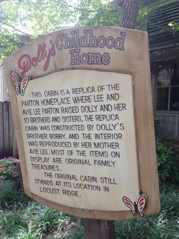 adrianwhelan's tweet photo. Tennessee Mountain Home, we love DOLLYWOOD! http://t.co/jdBIsrM2At
