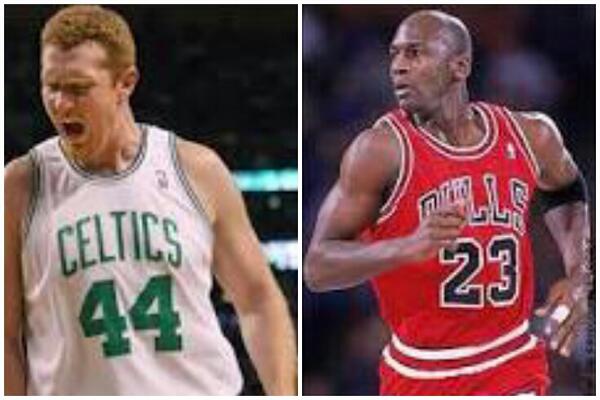 nuttyforsports's tweet photo. Who's better?

Retweet for Brian Scalabrine

Favorite for Michael Jordan http://t.co/MFD0UKSzgz
