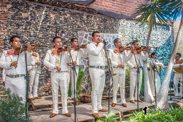 AyCocula's tweet photo. De #Cocula es el #mariachi, si señor! http://t.co/02ahen2GUv