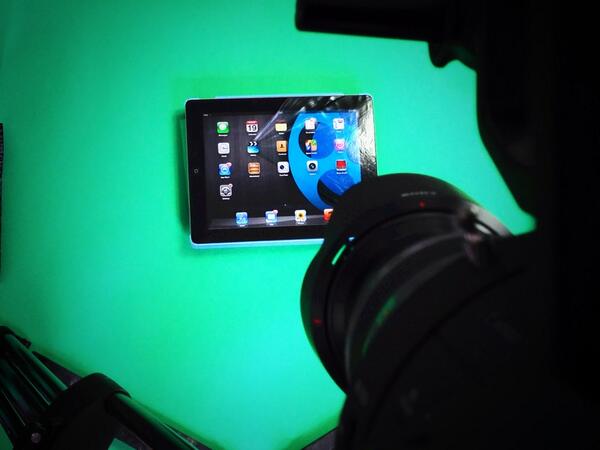 Rockadove's tweet photo. Close up green screen work today for an awesome promo we are working on! http://t.co/L6SjkQ55od