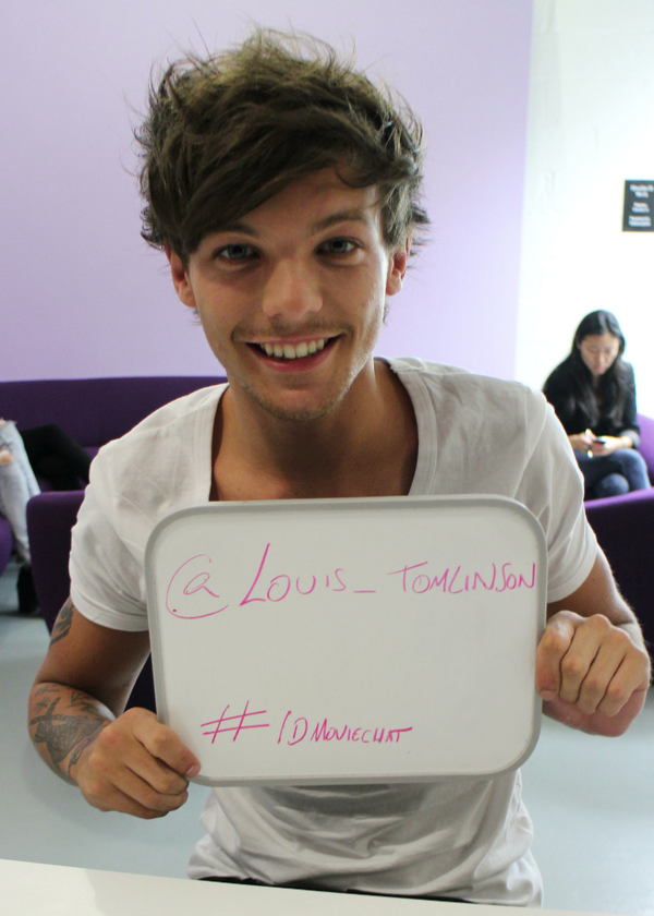SonyPicsTeens's tweet photo. This is so much fun!! Here come the #1DMovieChat responses from @Louis_Tomlinson! - 1D3DHQ x http://t.co/TjRakmrOBb