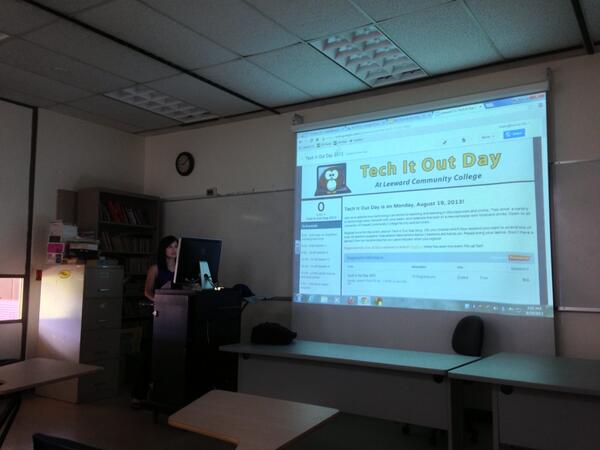 rsopro's tweet image. #techitout13 twitter session starting.  Go Rachael!!!