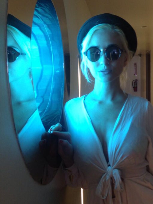 Portals to unknown universes...minus the fire hydrant. http://t.co/kkCLOZoZjM<a href="/tag/obsessed"class="tags"><span>#obsessed</span></a><a href="/tag/crush"class="tags"><span>#crush</span></a><a href="/tag/jeffgoldblum"class="tags"><span>#jeffgoldblum</span></a><a href="/tag/washitonbymyi"class="tags"><span>#washitonbymyi</span></a>