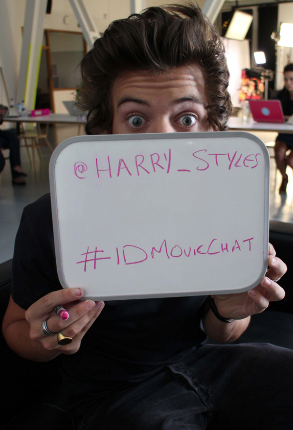 BioDezi's tweet image. He is tweeting people WHEN??!!!?