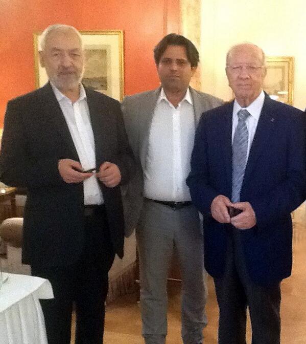 samirdoc's tweet photo. Quand terrorisme, mafia, argent sale et politique crapuleux sont sur la même table j'ai peur pour mon pays!  #Tunisie http://t.co/FAEVDDnqSO