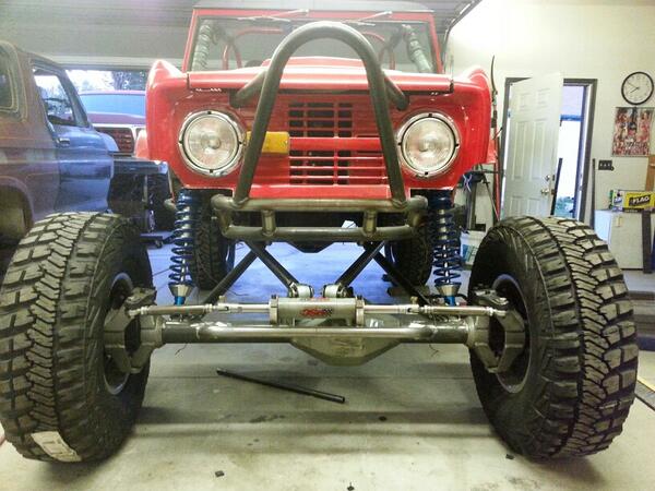 Oliversworld24's tweet image. And I narrowed the front of the body by 18 inches! Kinda looks like a frog now... #customshit #fabskills