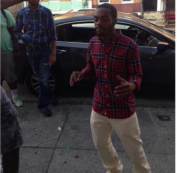 mock__madness's tweet image. I'm screaming happy birthday to my brother #FREESHACK I love you bro❗❗