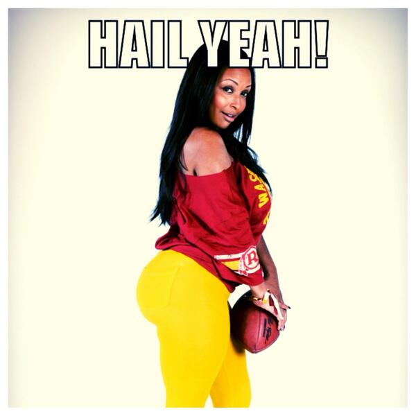 Lizzs_Lockeroom's tweet photo. #MNF #HTTR y'all  https://t.co/lTpXckhjst