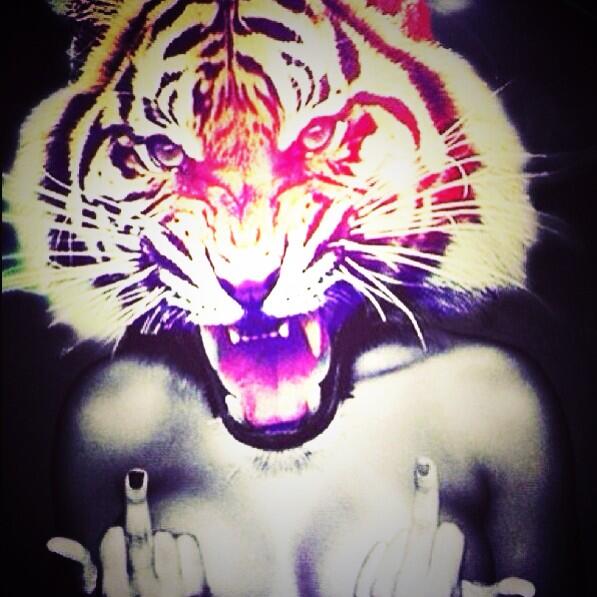 JexicaLauryn's tweet image. For the bitches and fuck boys that hate me yet still follow my shit . #IPeepedIt 💯😏👋