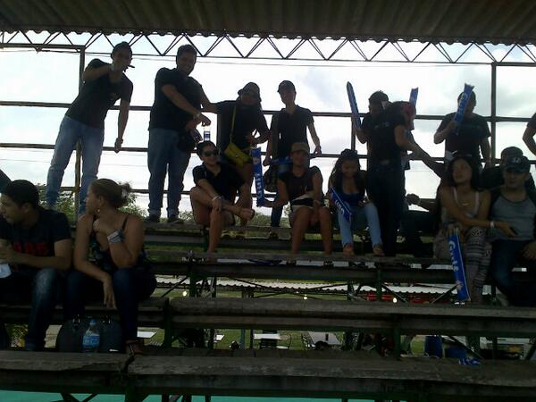 alientecaudio's tweet photo. #Autodromo #Palco  #FamiliaAlientec #CarAudio #Exhibición ¼ de milla @sergioslow @Yulissagape @ottodiazl1226 http://t.co/spXarcN3lW